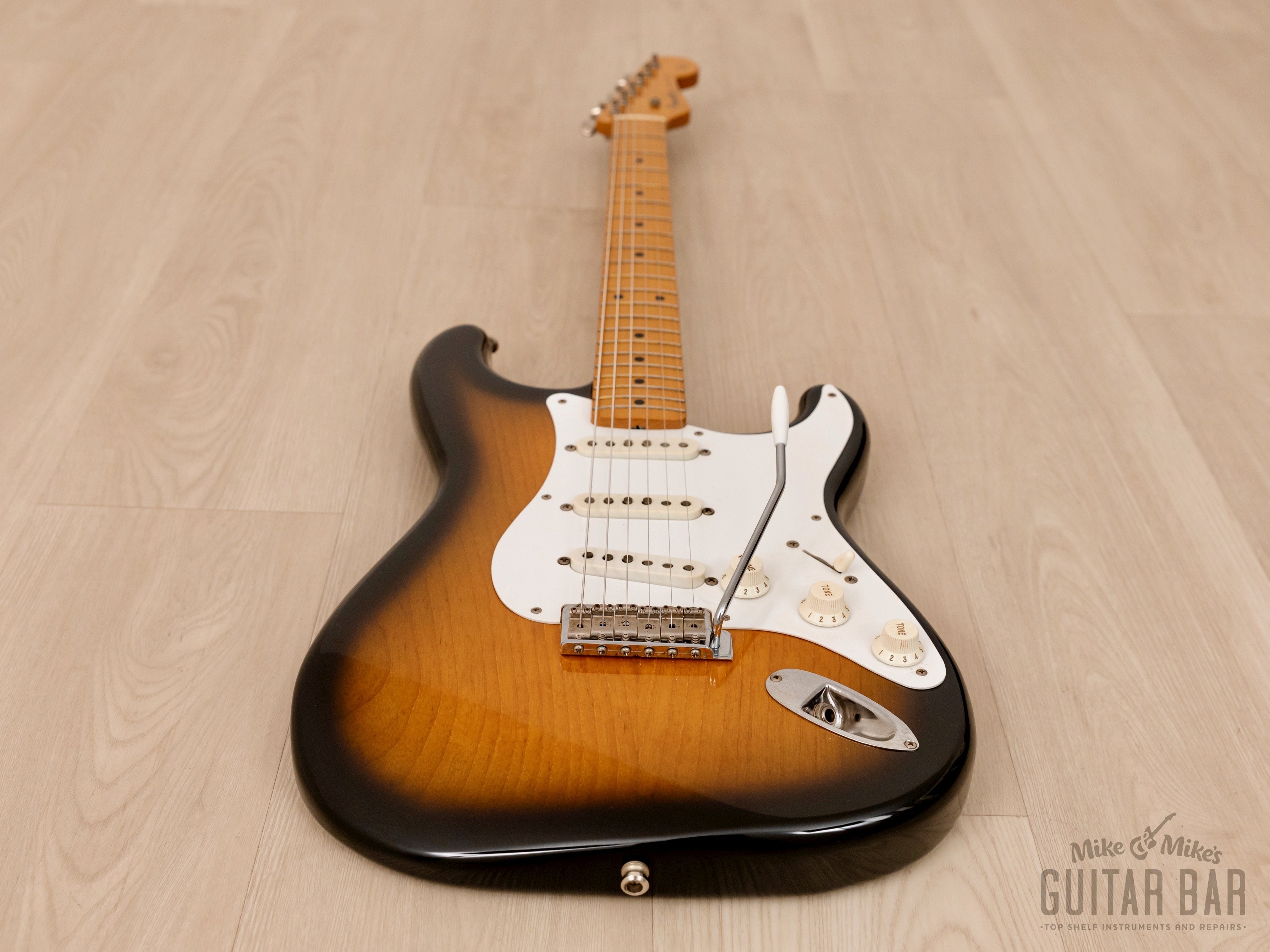 1992 Fender Custom Edition '54 Stratocaster ST54-75RV, USA Pickups, Lacquer Finish & Case, Japan MIJ