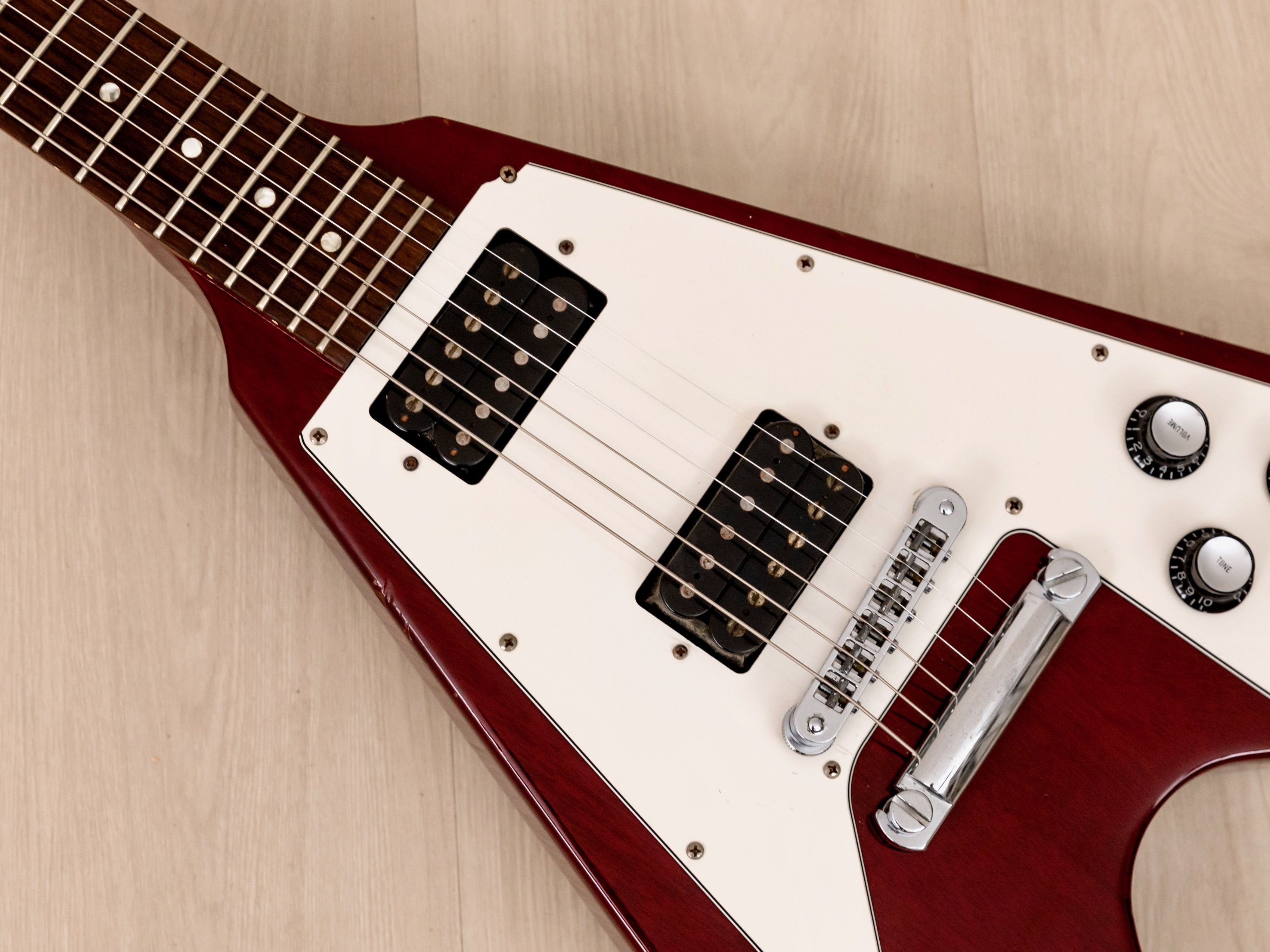 1999 Gibson Flying V '67 Vintage Reissue Electric Guitar Heritage Cherry w/ Case