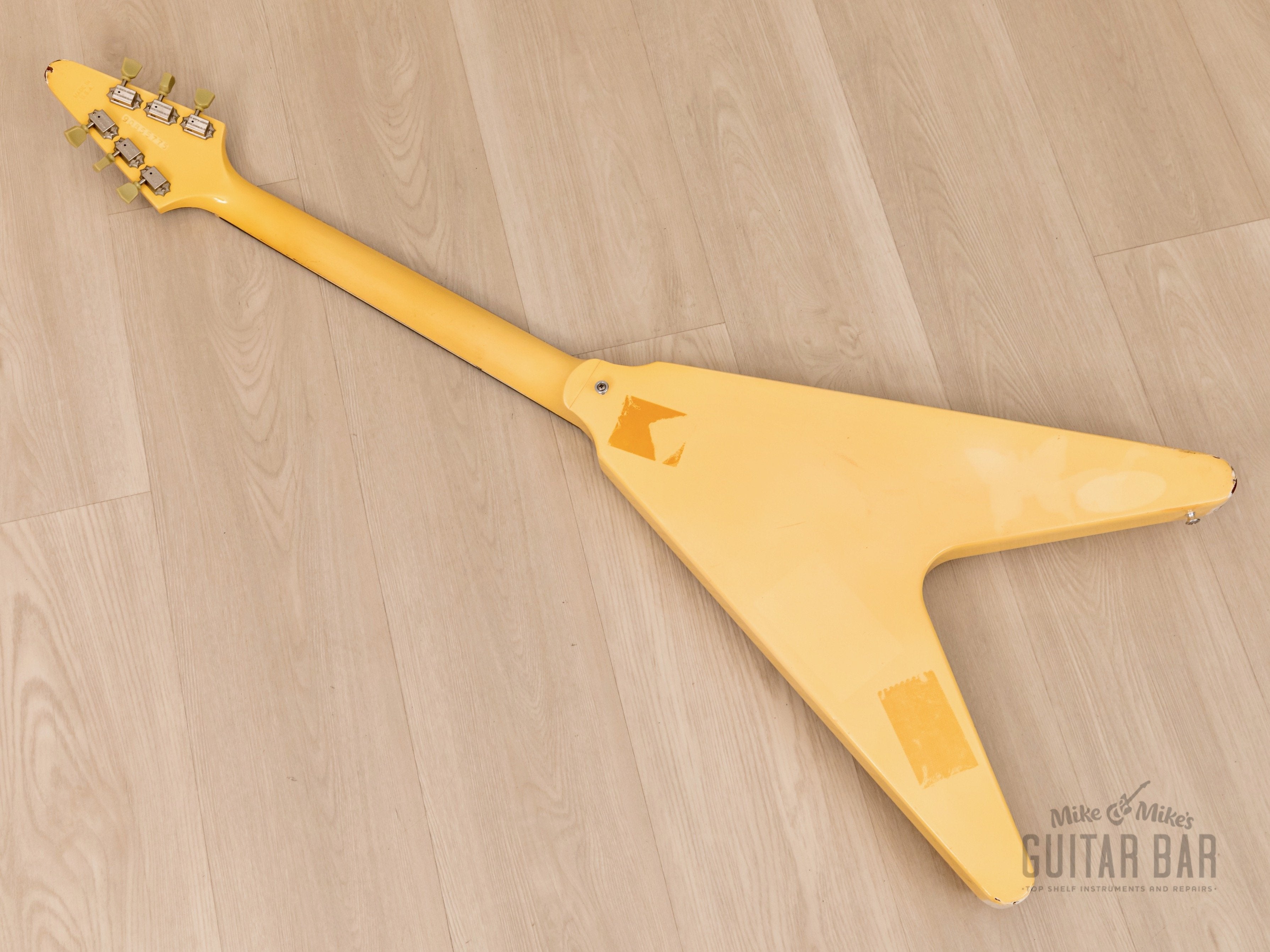 1995 Gibson Flying V '67 Vintage Reissue Alpine White w/ Ebony Fretboard, Case