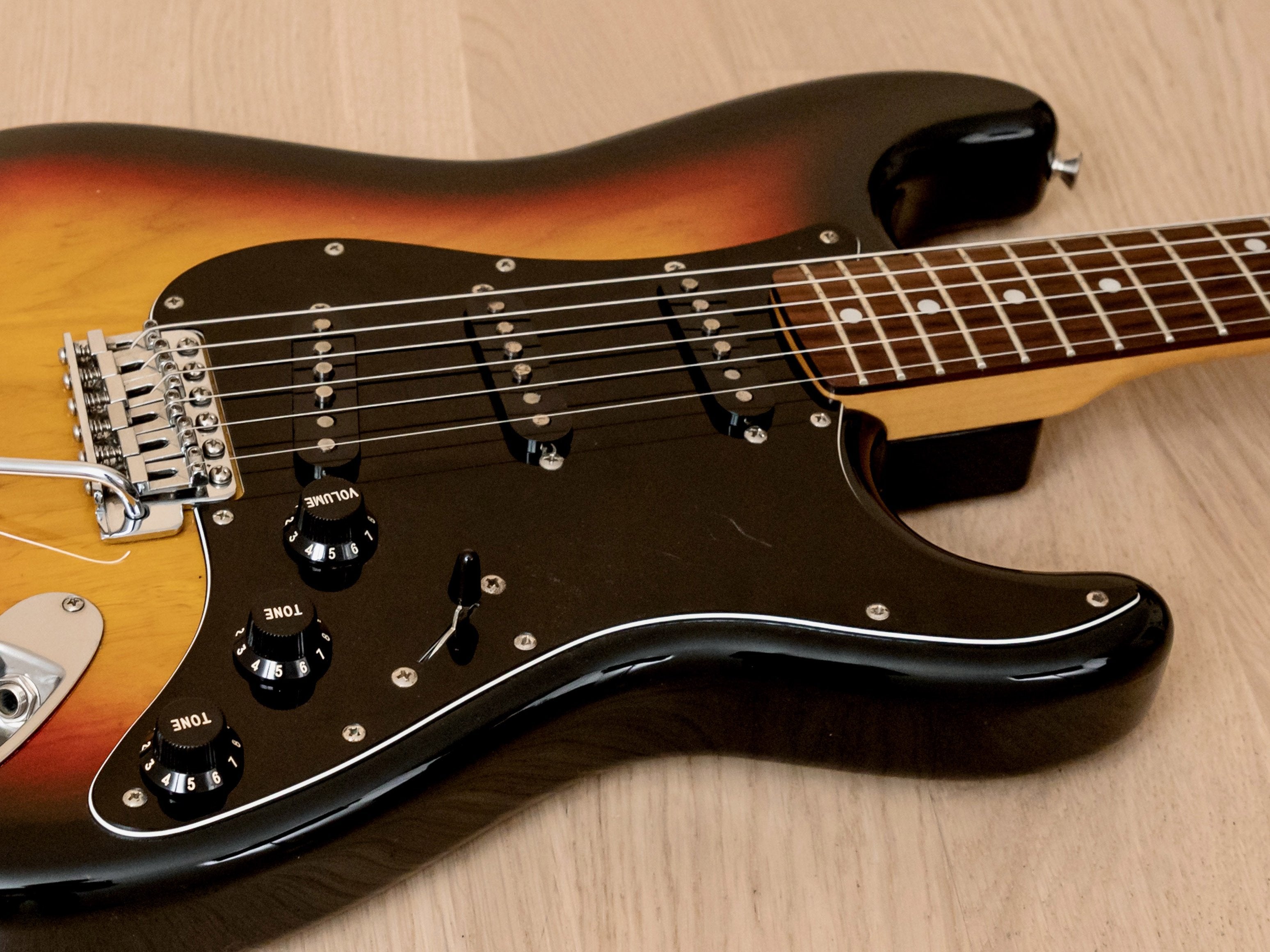 2005 Fender Stratocaster '71 Vintage Reissue ST71-85TX Sunburst w/ USA Pickups, Japan CIJ