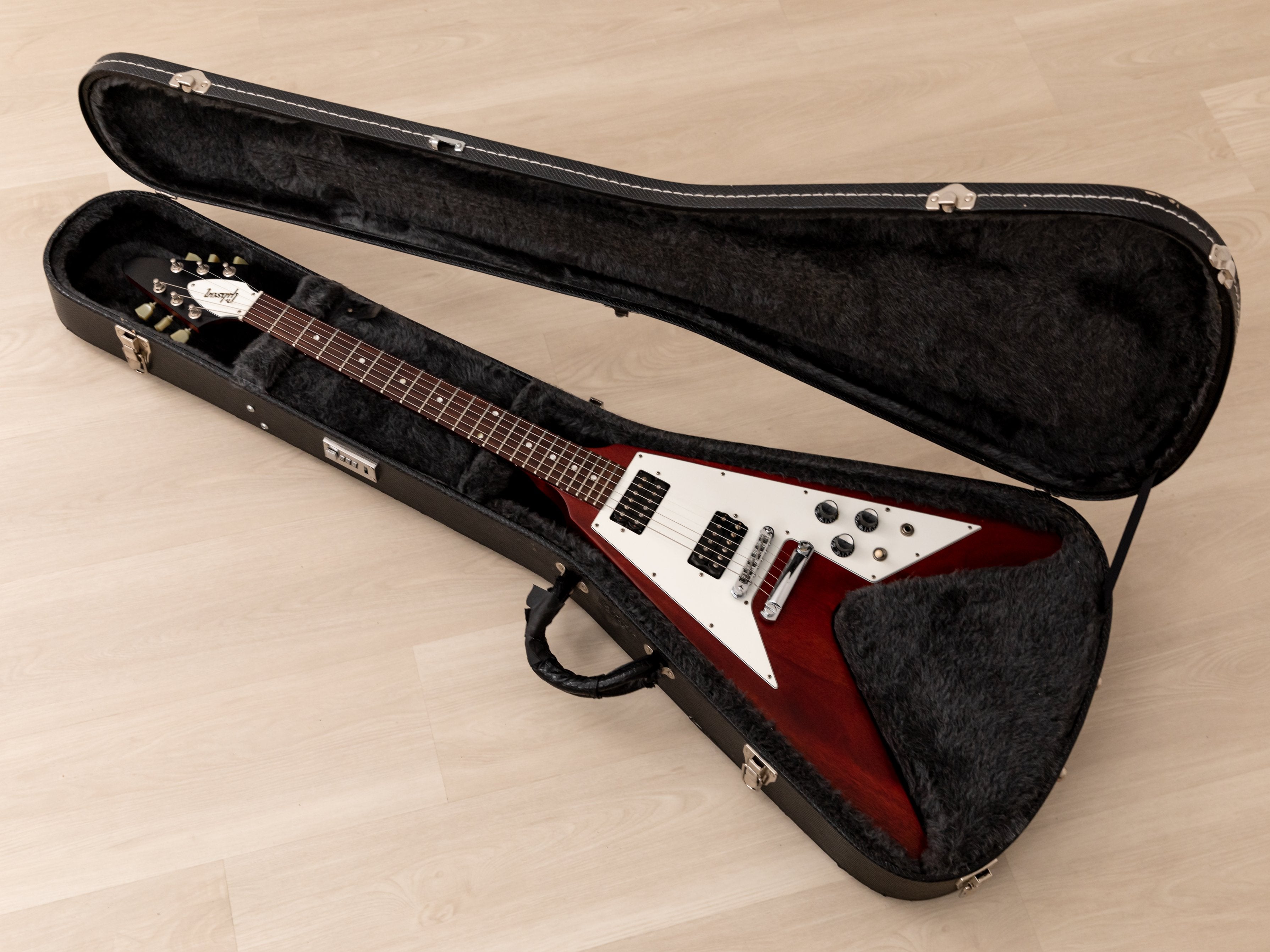 2005 Gibson Flying V Faded Cherry Electric Guitar w/ Case