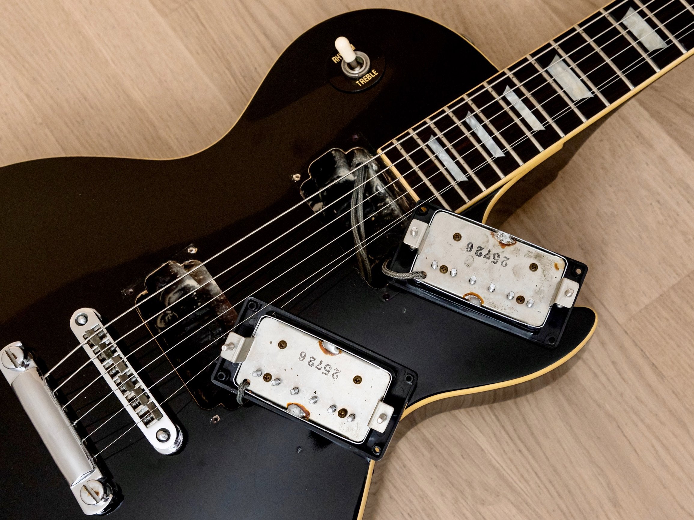 1975 Greco EG700 Standard Vintage Guitar Ebony w/ Case & Maxon U-2000, Japan Fujigen