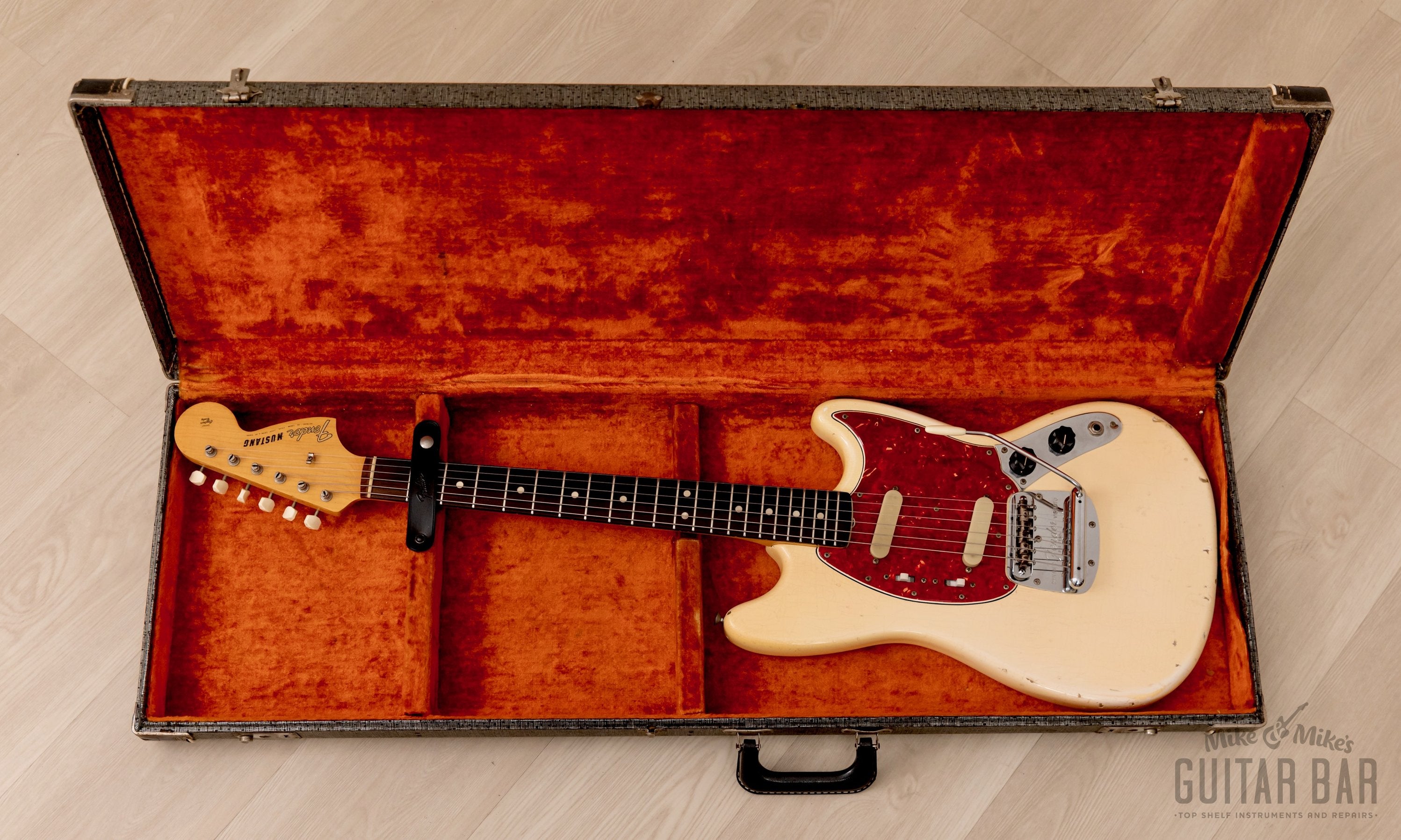 1966 Fender Mustang Vintage Guitar Olympic White 100% Original, Slab Board w/ Case