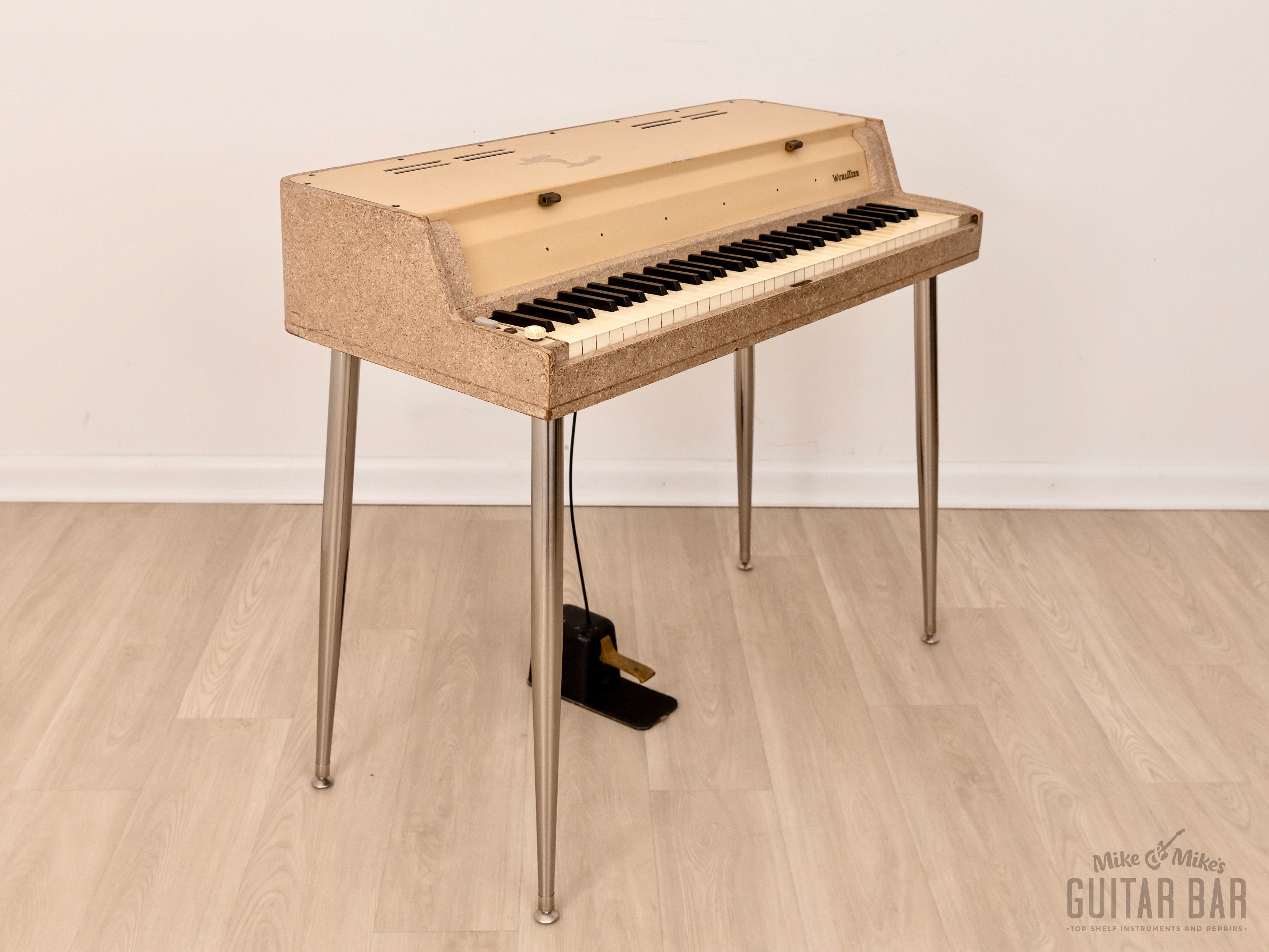 1958 Wurlitzer 120 Vintage Electric Piano Tube-Driven & Serviced w/ Pedal