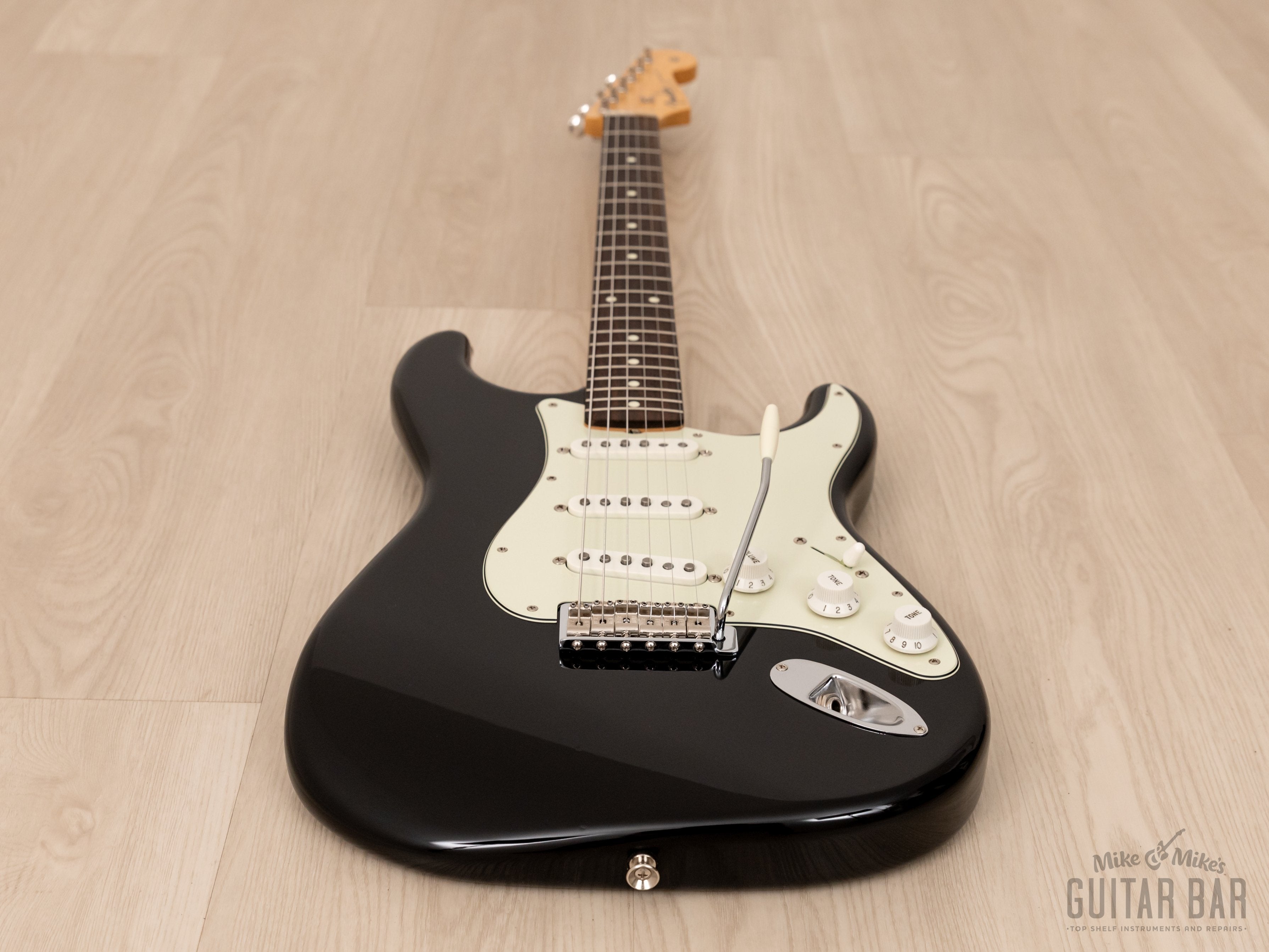 2022 Fender Traditional II 60s Stratocaster Black, Japan MIJ