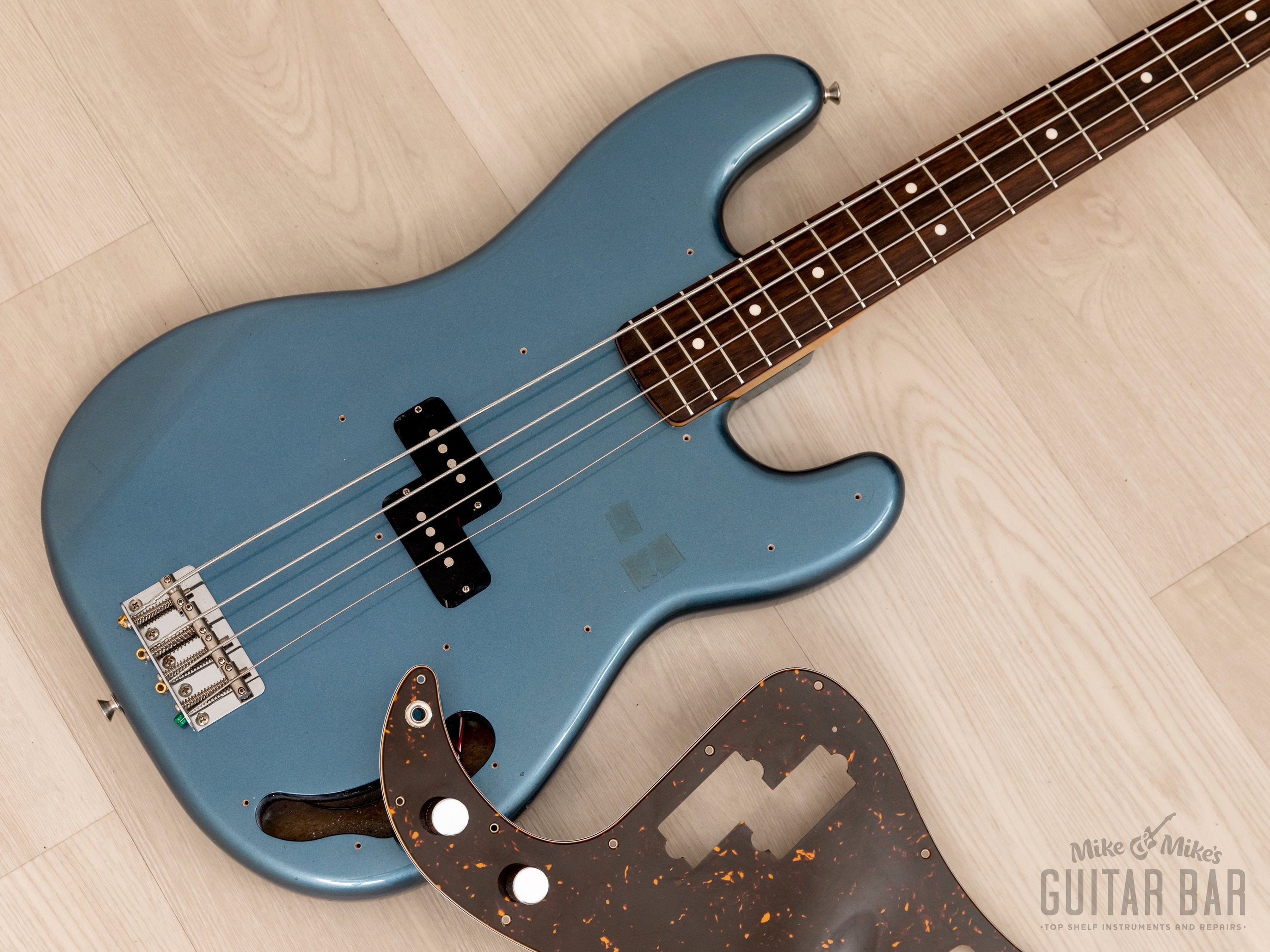 2006 Fender Precision Bass '62 Vintage Reissue PB62-53 Lake Placid Blue Japan CIJ