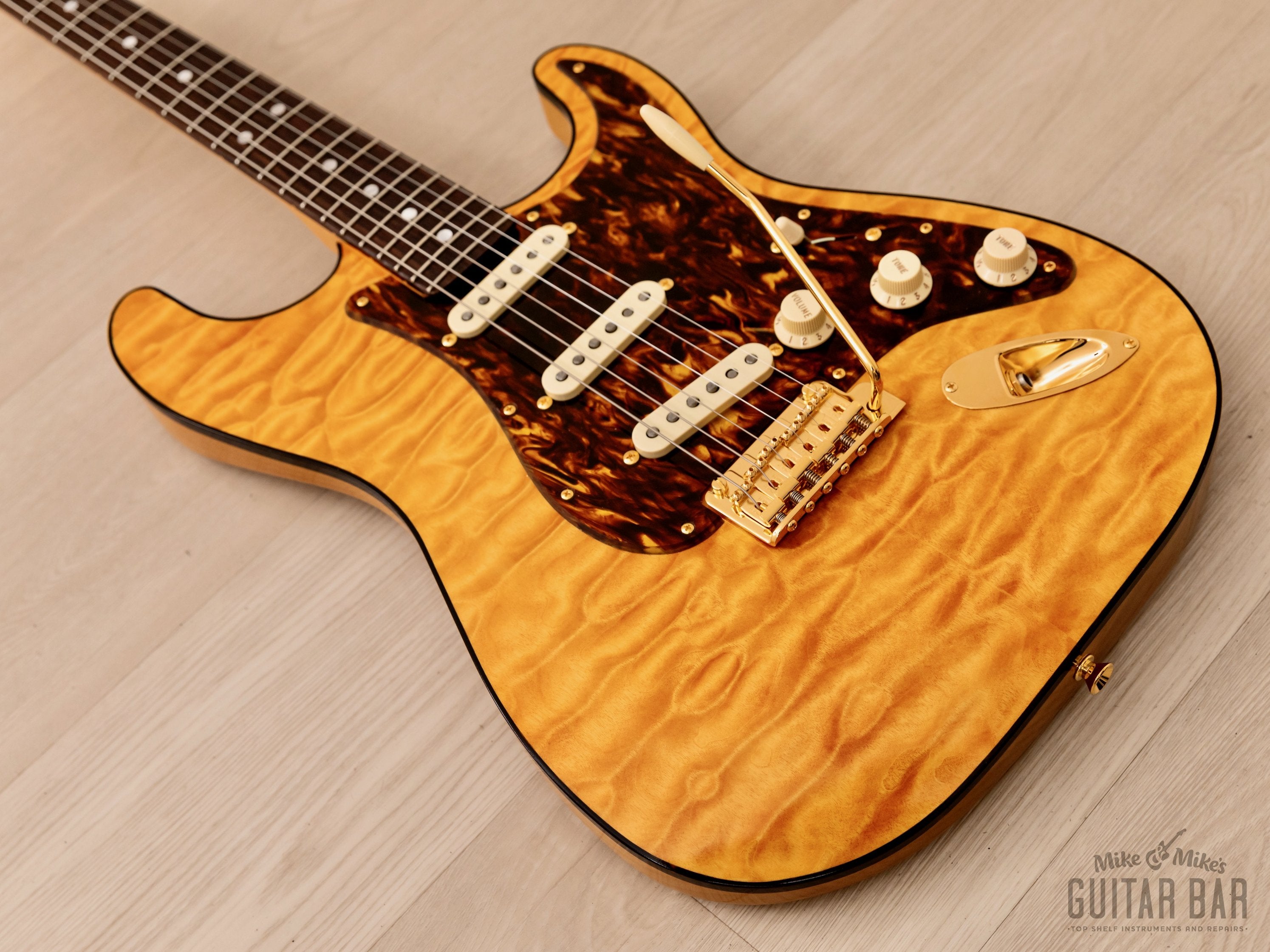 2023 Fender Made in Japan Limited 2023 Flagship Tokyo Gold Stratocaster, Mint w/ Case, Tags, COA
