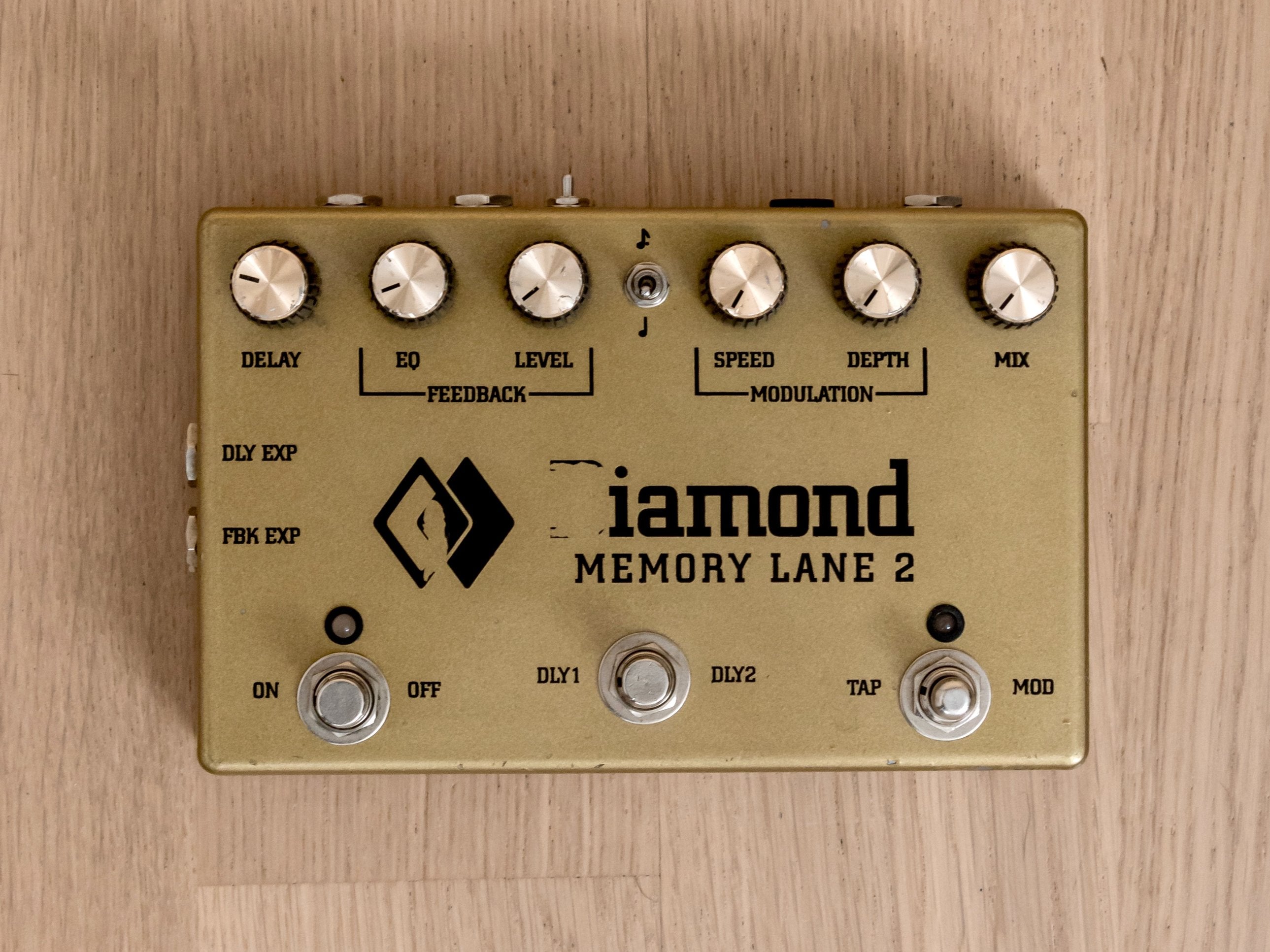 Diamond Memory Lane 2 Analog Bucket Brigade Delay Guitar Effects Pedal, Gold w/ Power Supply