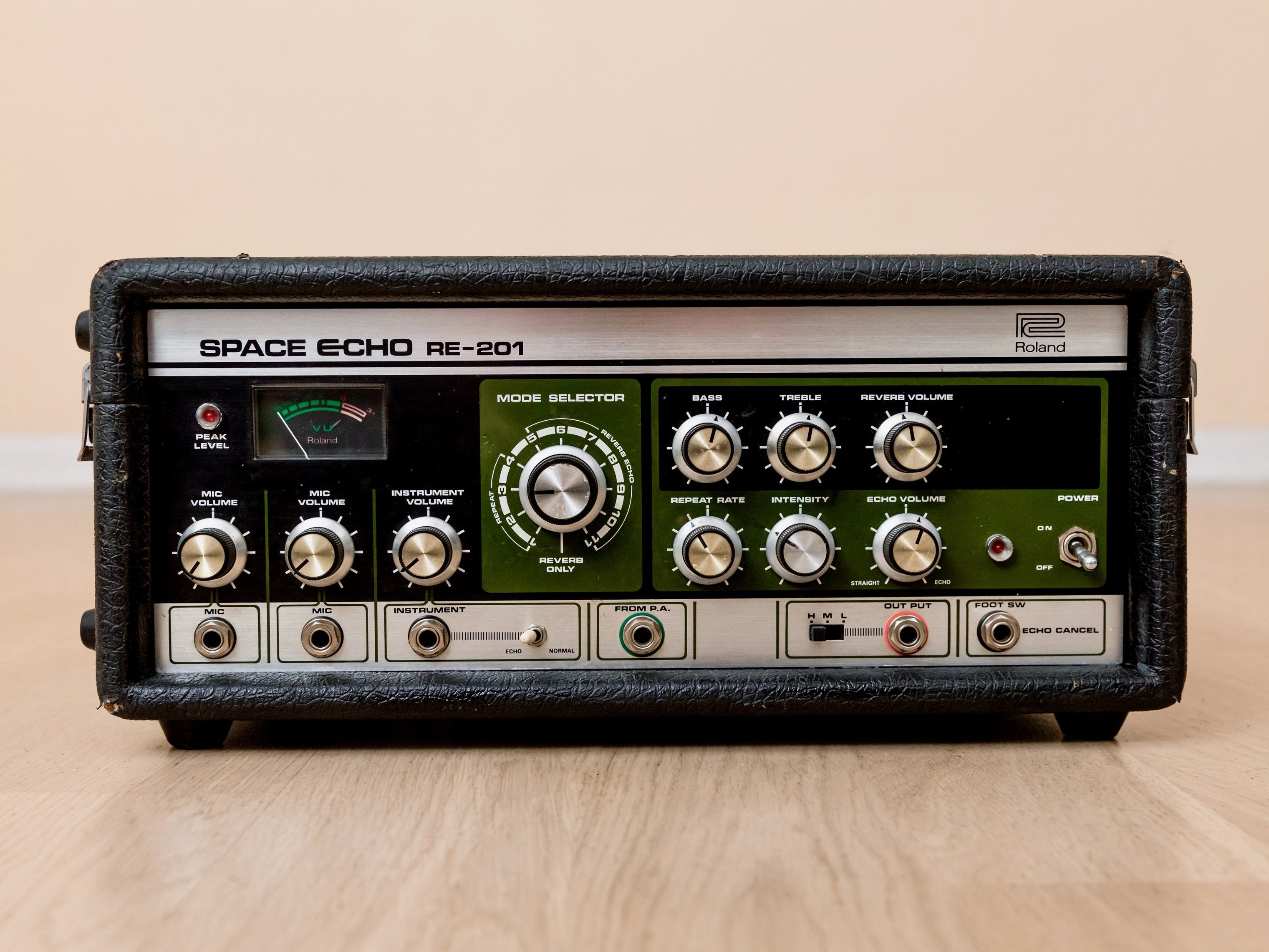 1970s Roland Space Echo RE-201 Vintage Analog Tape Delay, Clean & Serviced, 117V