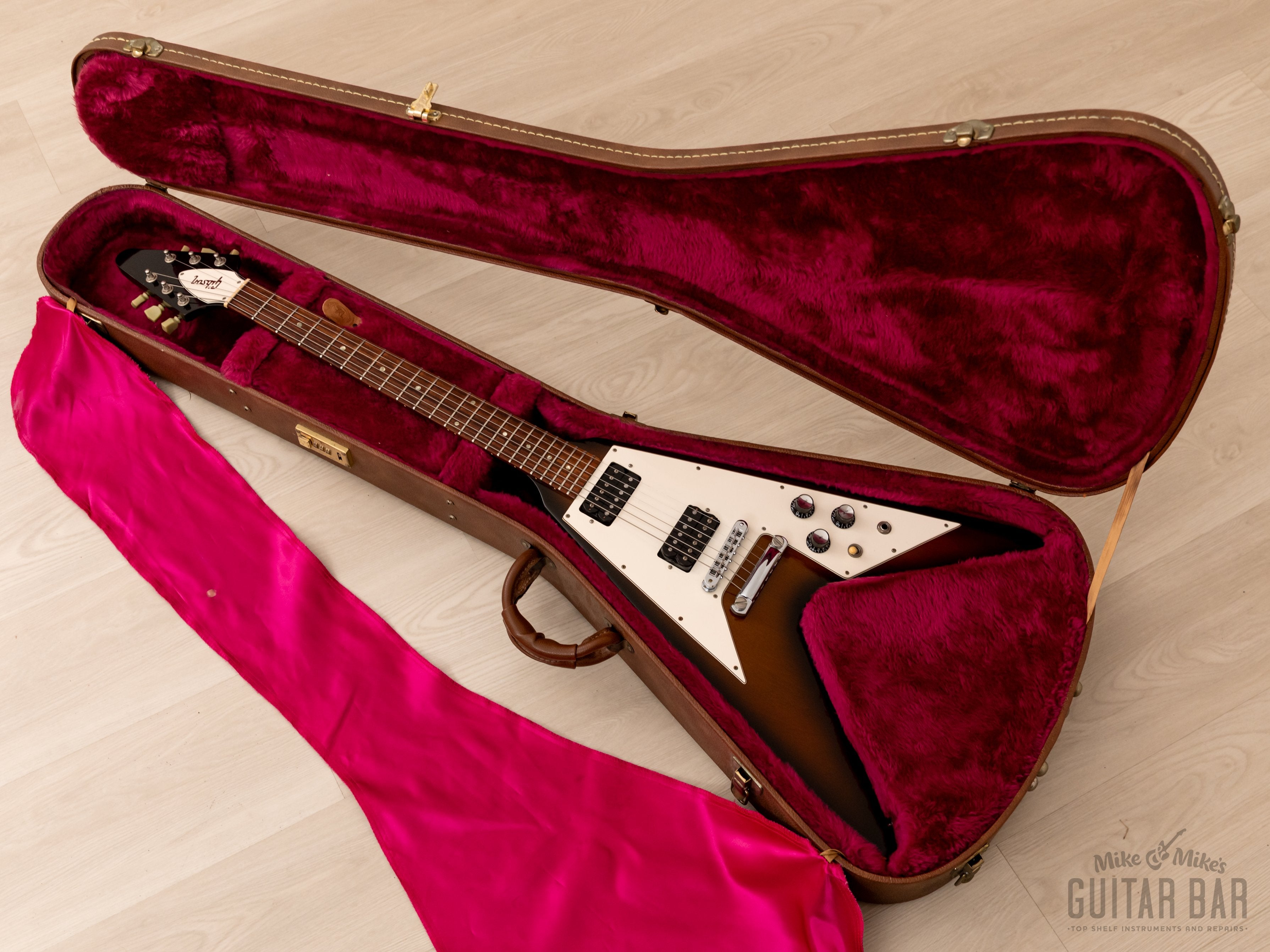 1992 Gibson Flying V '67 Vintage Reissue Sunburst 100% Original w/ Case