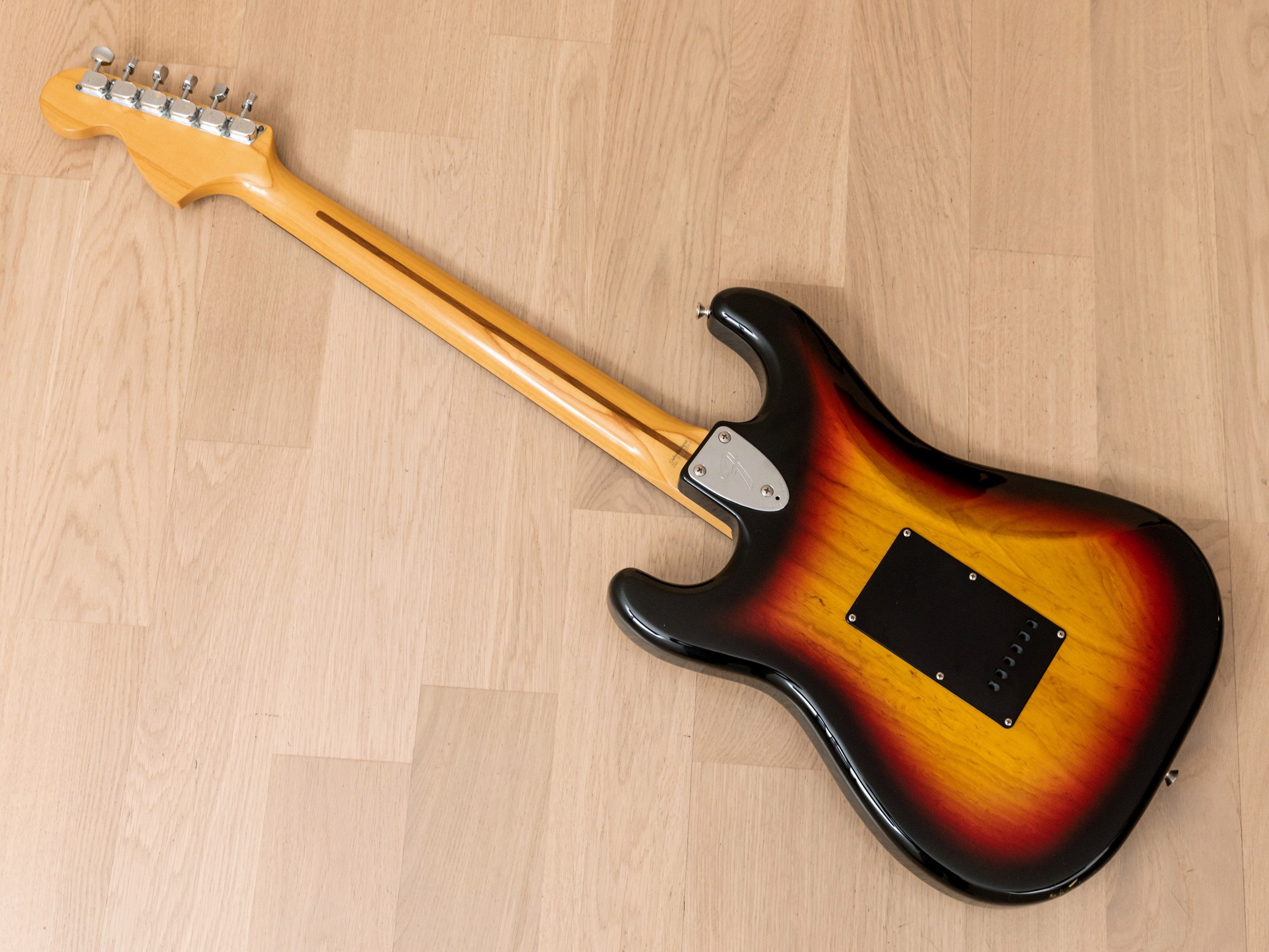 2005 Fender Stratocaster '71 Vintage Reissue ST71-85TX Sunburst w/ USA Pickups, Japan CIJ