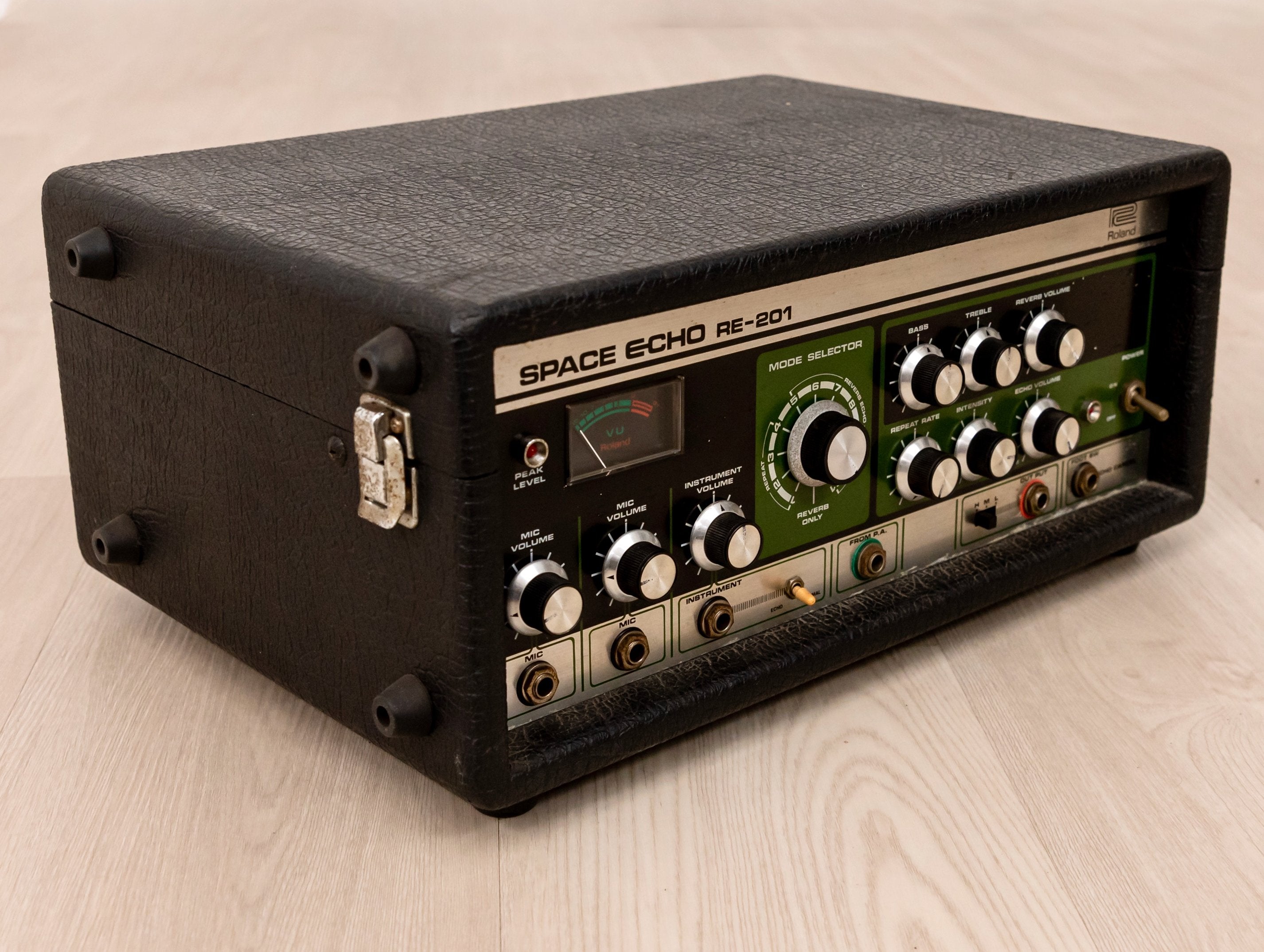 1970s Roland Space Echo RE-201 Vintage Analog Tape Delay, Clean & Serviced, 117V