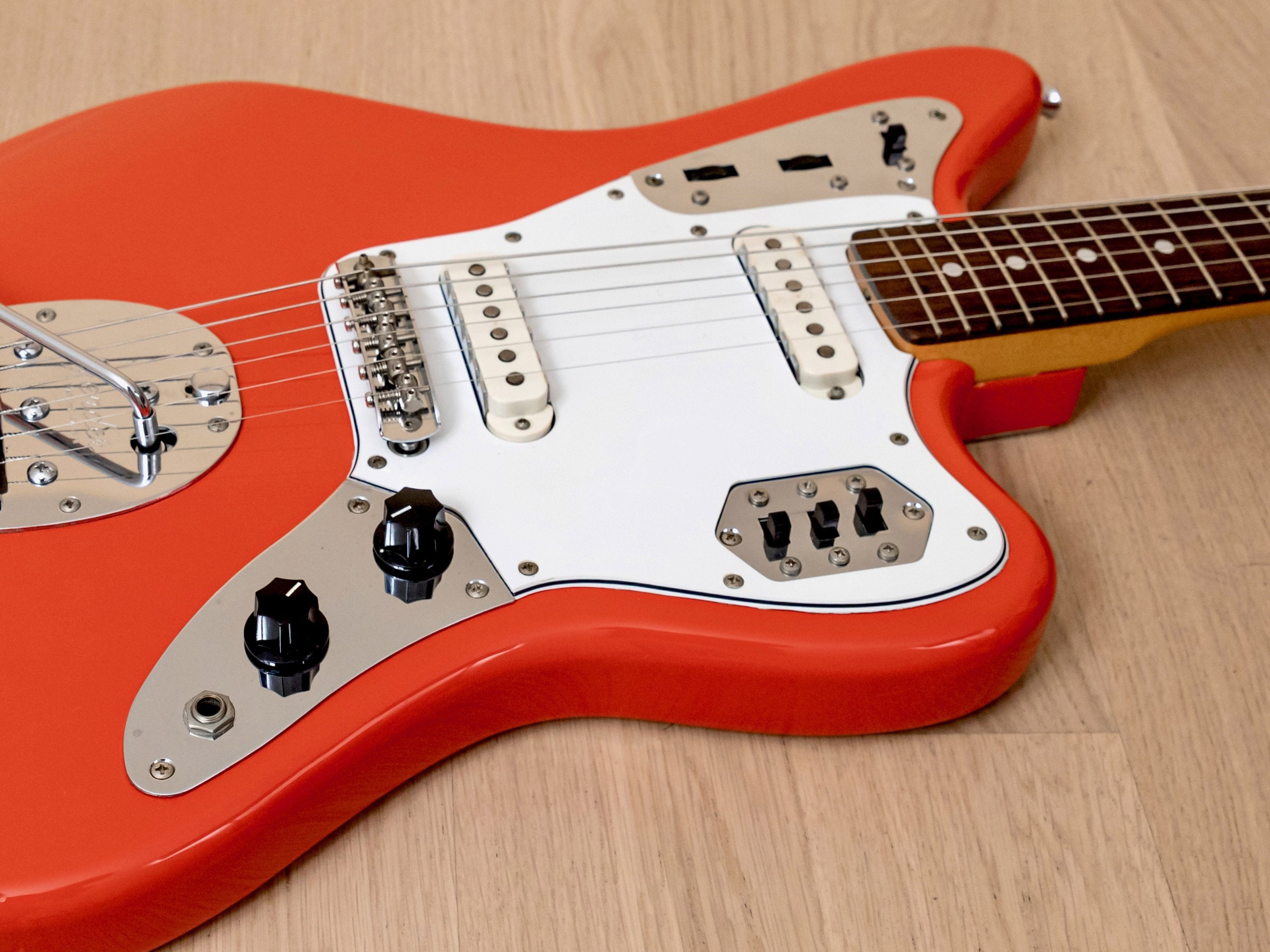 ☆お求めやすく価格改定☆ 最終値引き！【超美品】fender jaguar