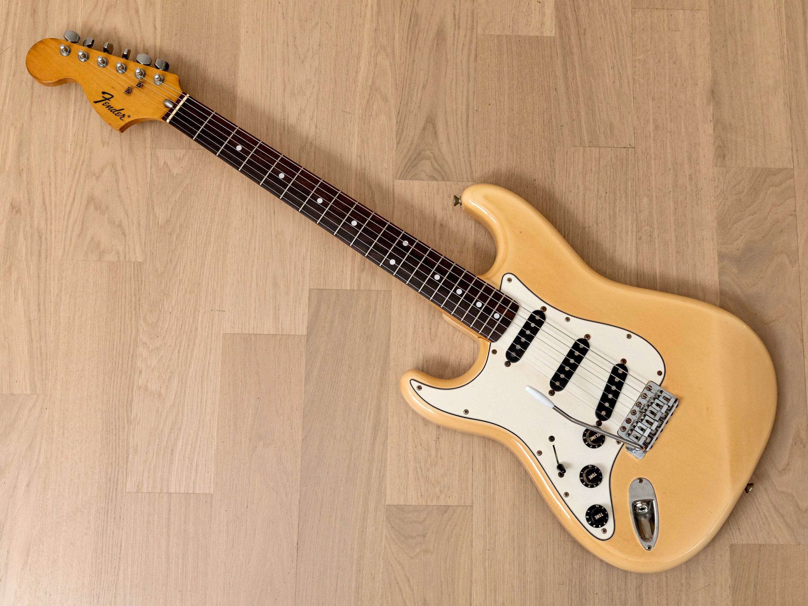 1983 Fender Stratocaster '72 Vintage Reissue ST72-70R Olympic White, Left Handed, Japan MIJ