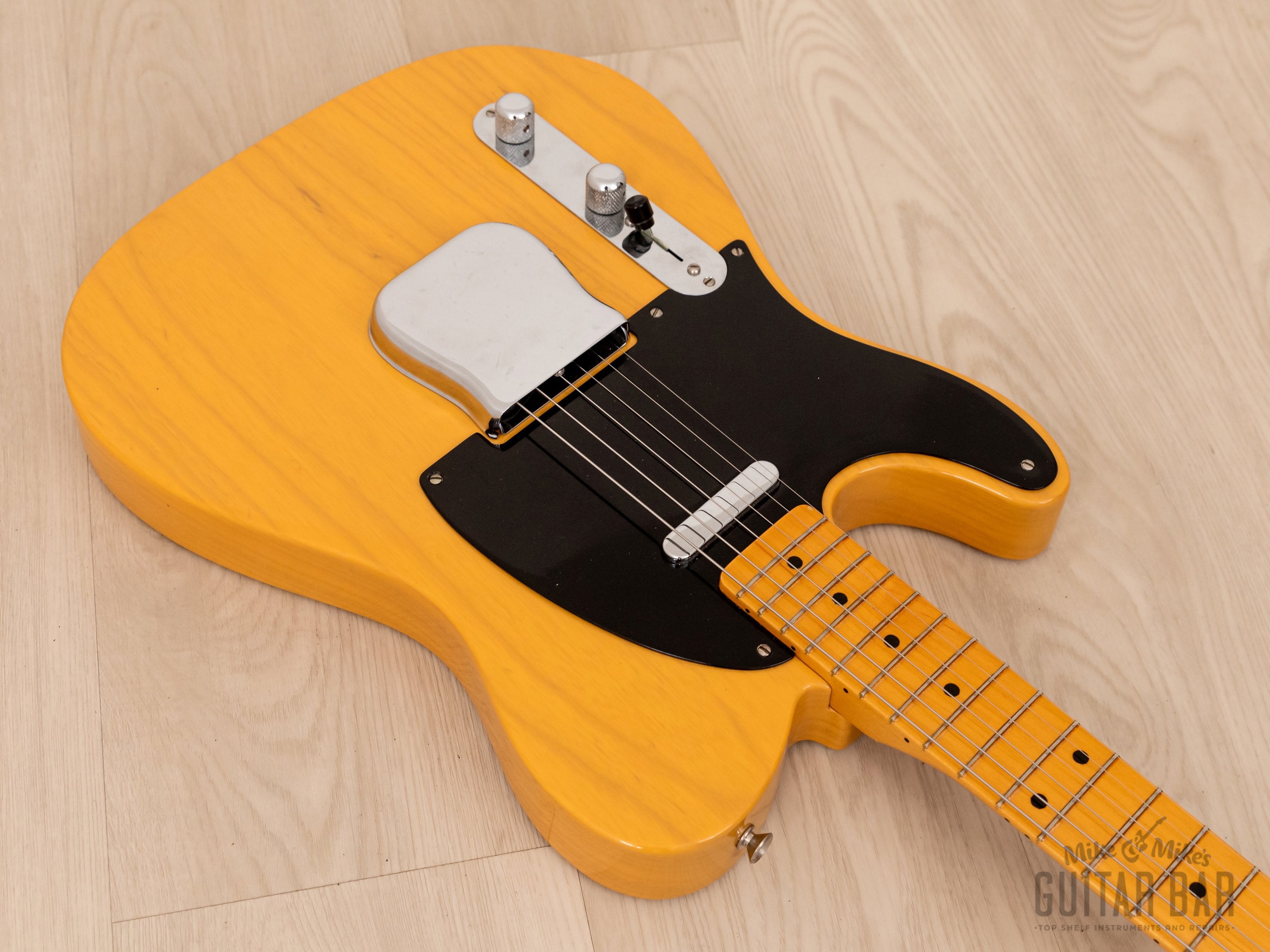 2008 Fender American Vintage '52 Telecaster Butterscotch Left-Handed w/ Tweed Case