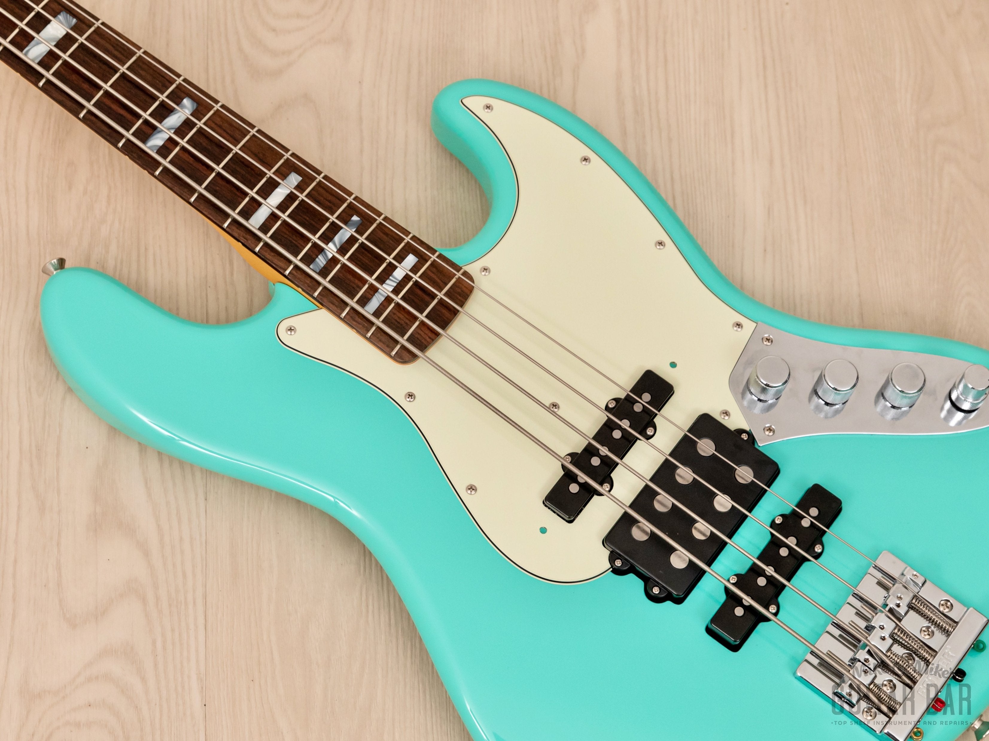 2020 Fender Jino Jazz Bass SHS Seafoam Green w/ Active EQ & Tweed Case, Japan MIJ