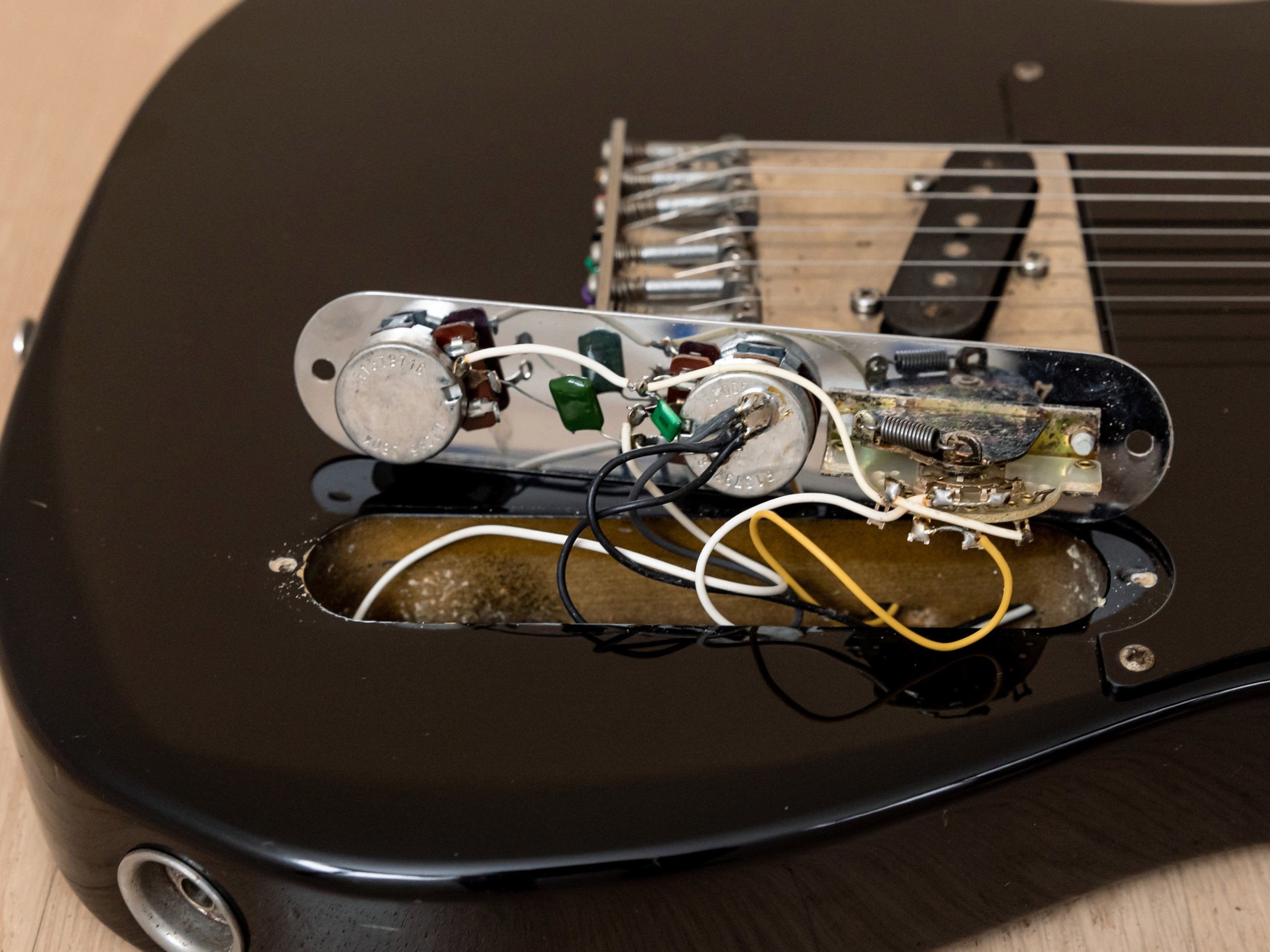 1986 Squier by Fender Telecaster Model CTL-30 Vintage Electric Guitar  Black, Japan MIJ Fujigen