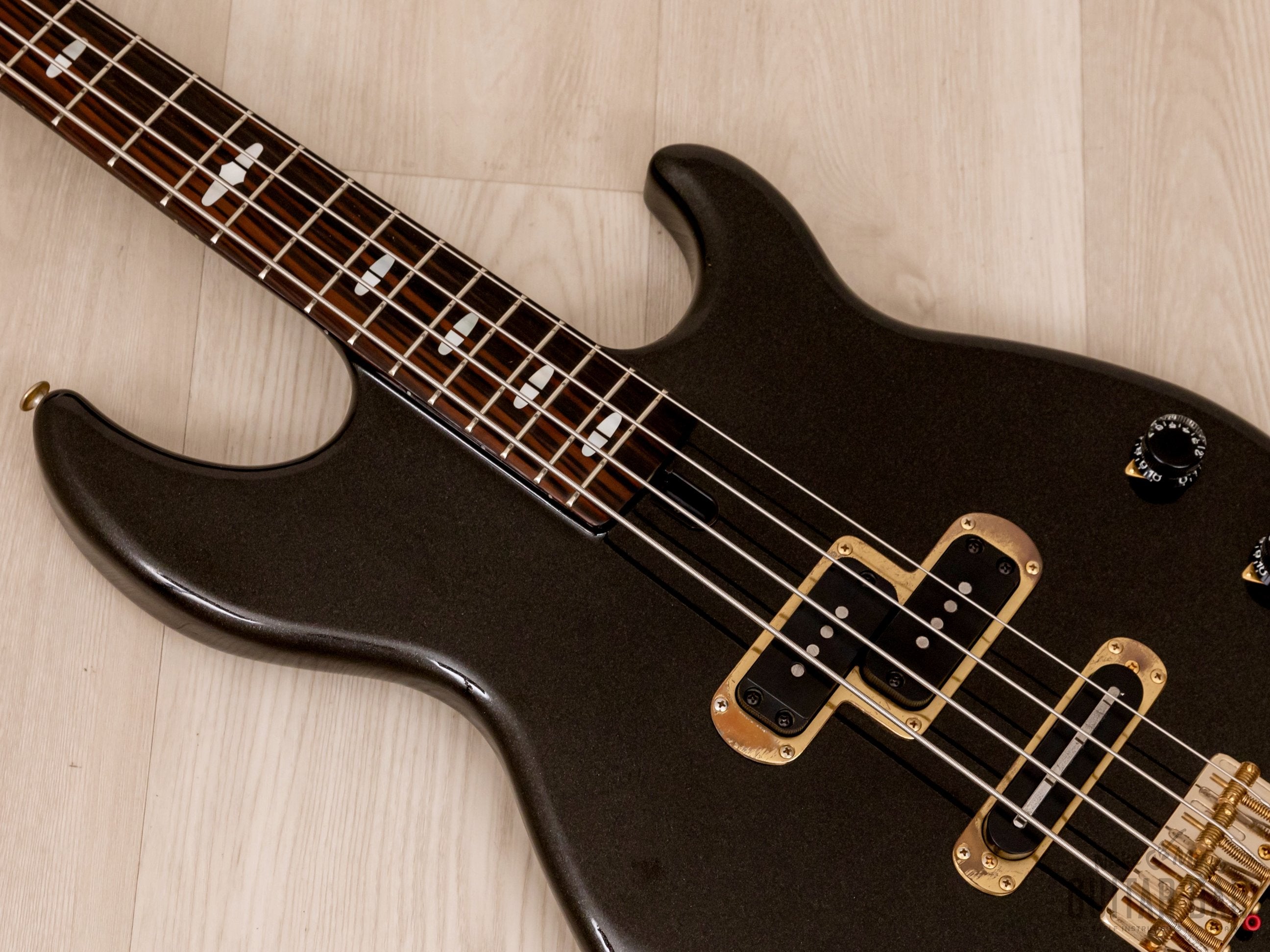 1983 Yamaha Broad Bass BB3000 Vintage Neck Through PJ Bass Guitar Metallic Black, Japan