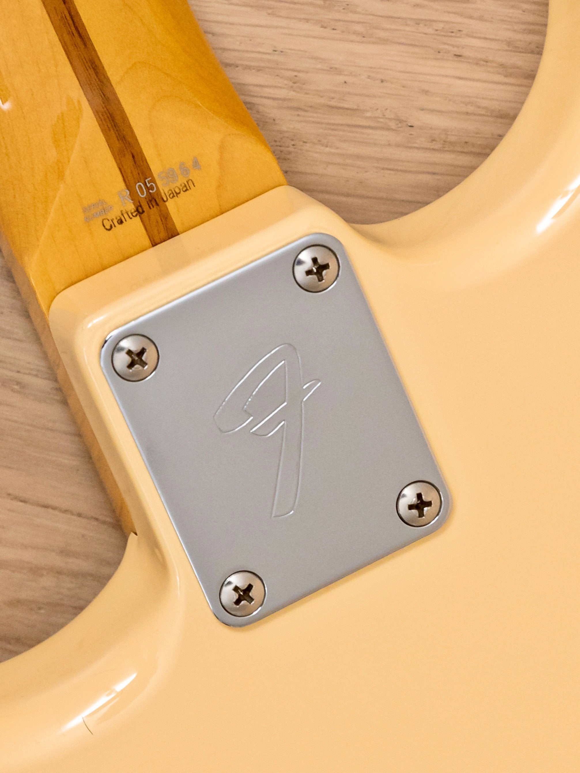 2005 Fender Yngwie Malmsteen Stratocaster ST71-140YM Yellow White w/ USA Noiseless & Tweed Case, Japan CIJ