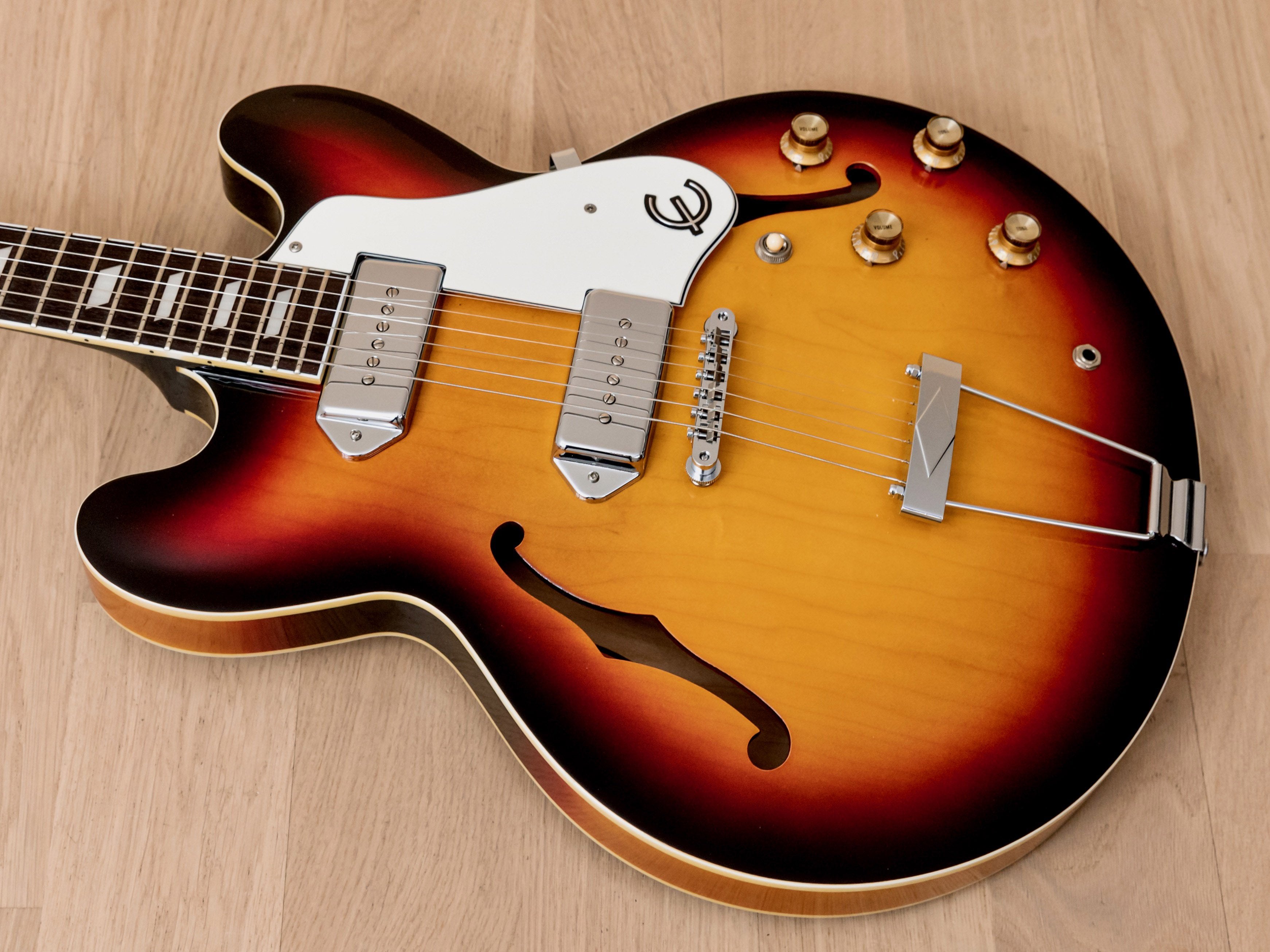 1999 Epiphone Casino Hollowbody Electric Guitar Sunburst w/ 1 11