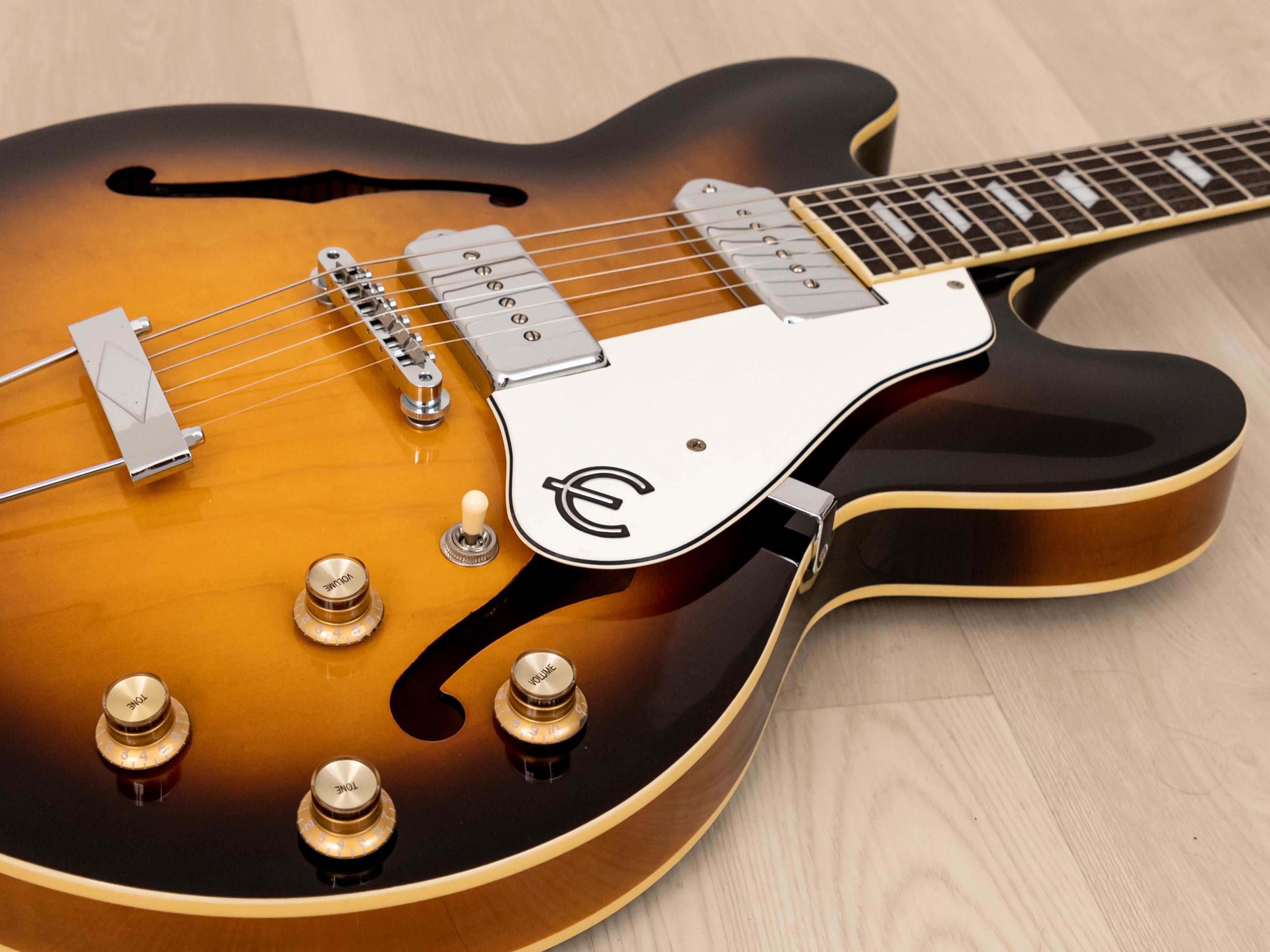 2004 Epiphone Casino Hollowbody Electric Guitar Vintage Sunburst w/ 1 11/16
