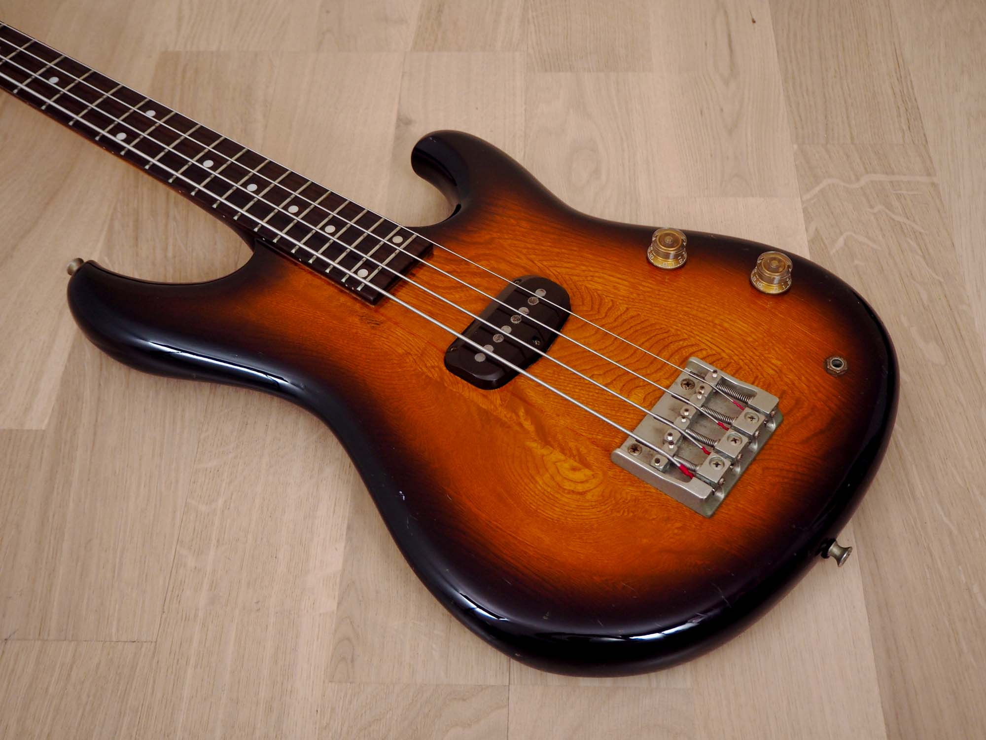 1980 Greco GOBII-650 Vintage Electric Bass Guitar Sunburst Set Neck, Japan
